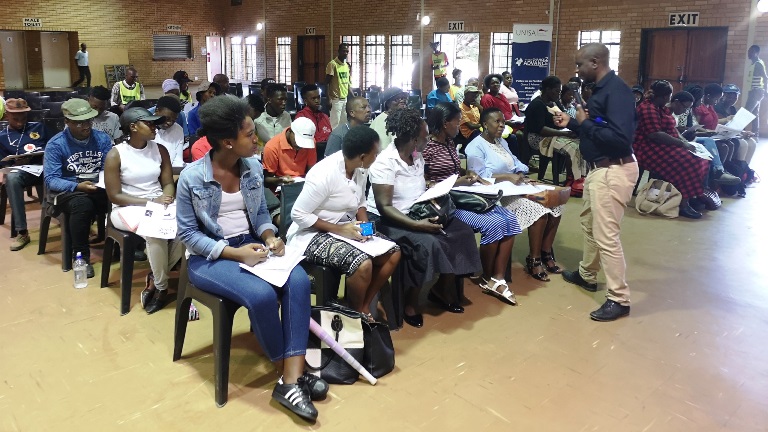 Facilitator Mr. Fhatuwani Makahane with participants of the workshop Planning your Studies and Career